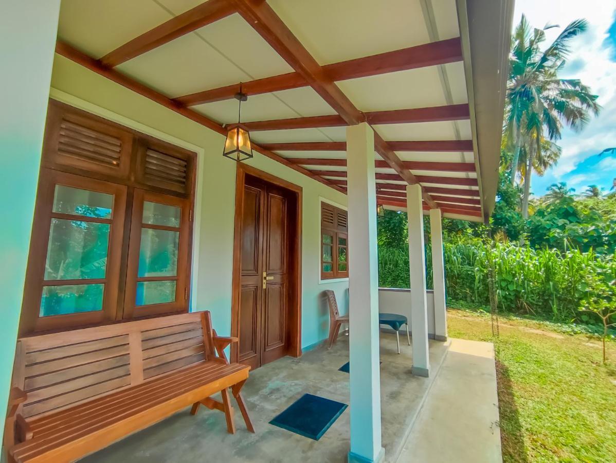 Peacock Village Pinnawala - Offer Alert! Elephant Welfare Program Exterior foto