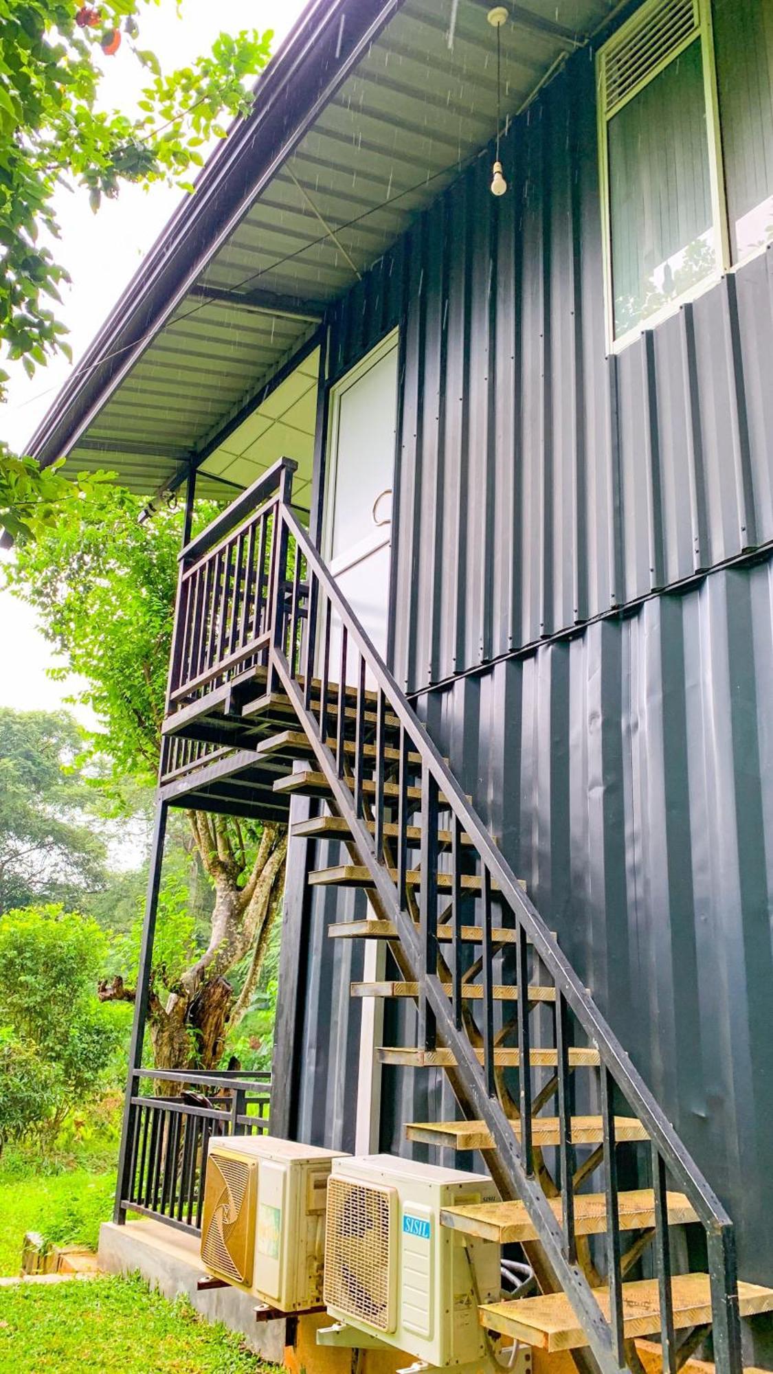 Peacock Village Pinnawala - Offer Alert! Elephant Welfare Program Exterior foto